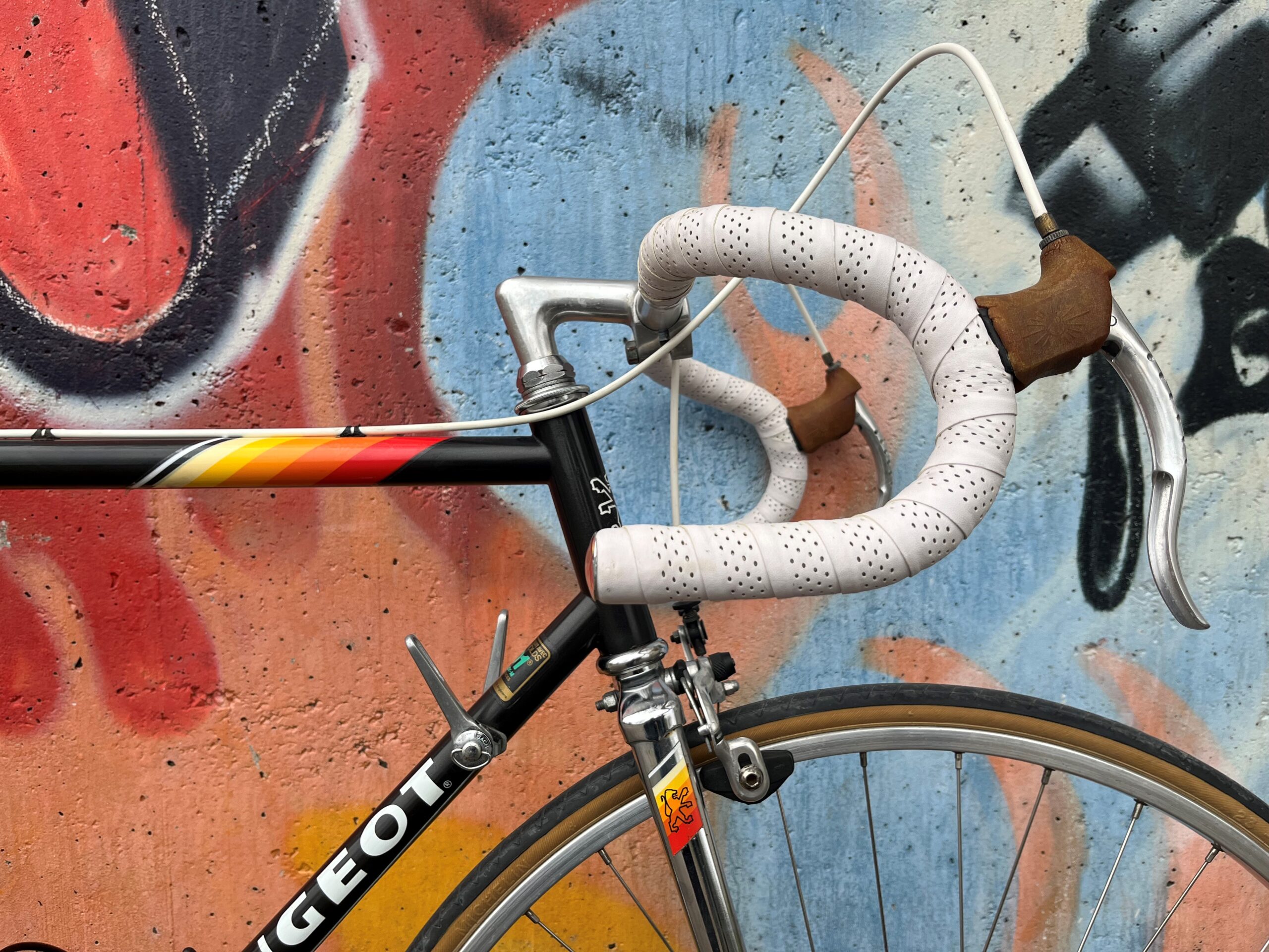 peugeot bicycle, girl, city